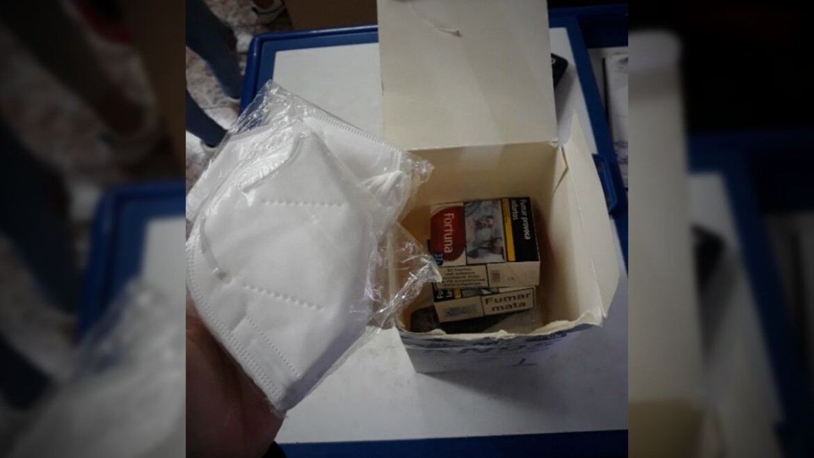 La Policia Local denúncia un establiment per vendre tabac a menors d’edat a Carrús