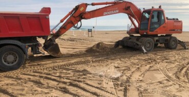 Arrancan los trabajos de preparación para la restauración medioambiental de la parcela del antiguo hotel de Arenales