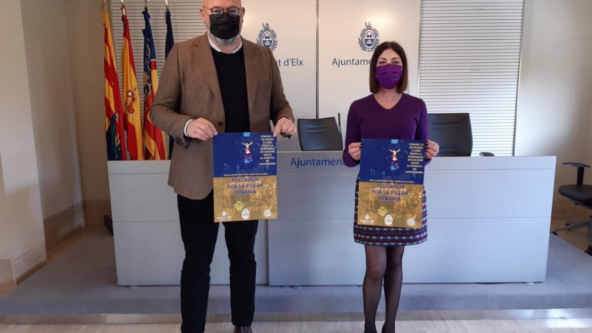 La Semana Santa ilicitana celebra un Viacrucis extraordinario por la paz en Ucrania