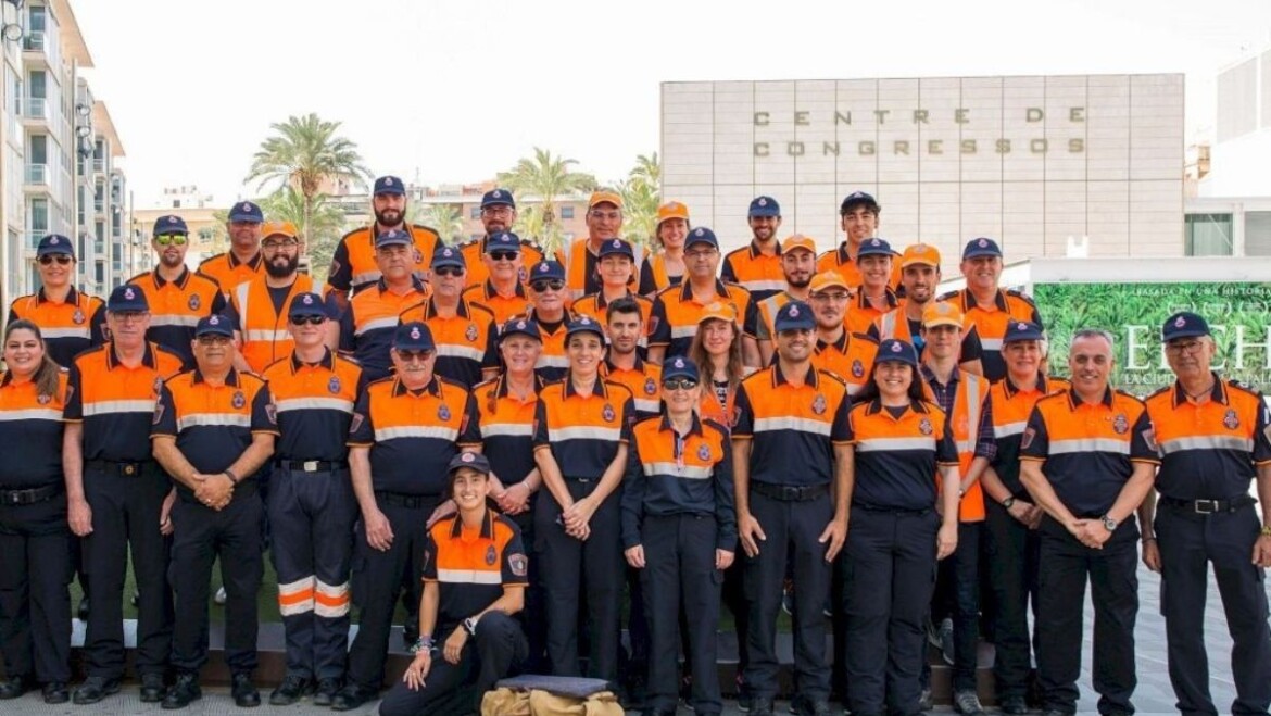 La agrupación de voluntarios de Protección Civil de Elche conmemora el sábado su 25 aniversario