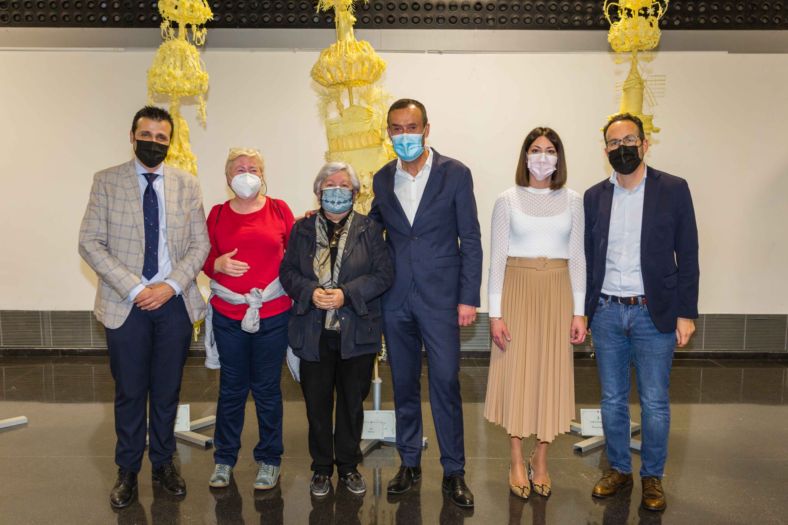 Artesania Palma Blanca-0079 Paqui Díez, primer premio de la Categoría Libre Formato Especial del Concurso de Artesanía de la Palma Blanca con una obra de inspiración cervantina