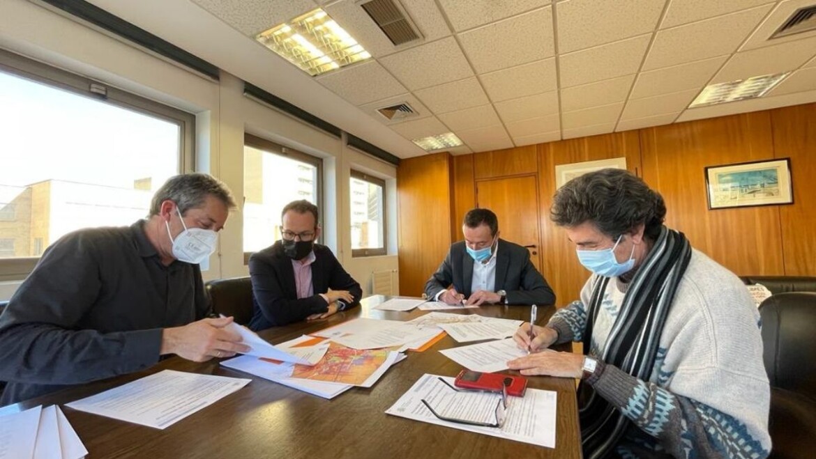 El tramo urbano de la Ronda Sur pasa a ser de titularidad municipal y el Ministerio confirma que pronto mejorará la A-7 entre Elche y Crevillente