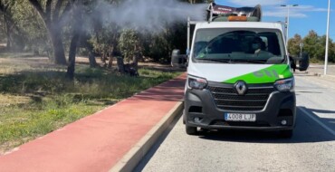 El Ayuntamiento de Elche intensifica la campaña de fumigación para controlar  las plagas de mosquitos en el término municipal tras las últimas lluvias