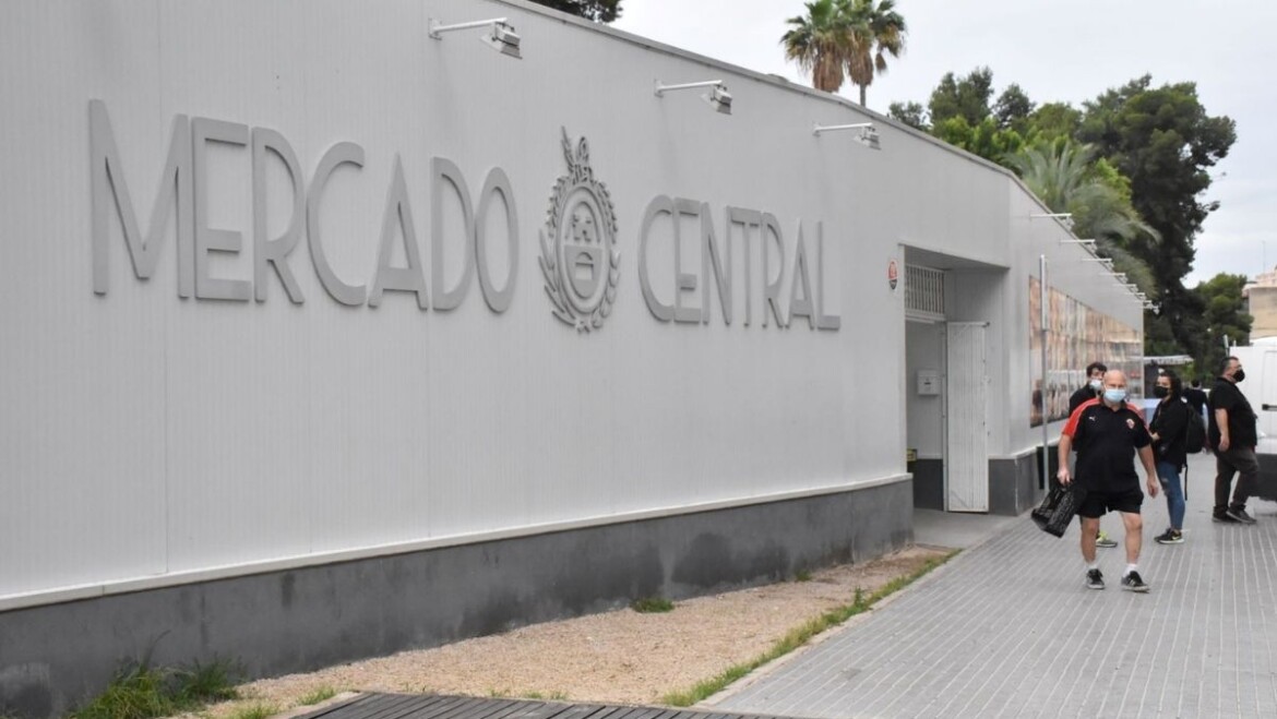 El Ayuntamiento avanza en la consolidación del mercado de abastos en la Avenida de la Comunidad Valenciana