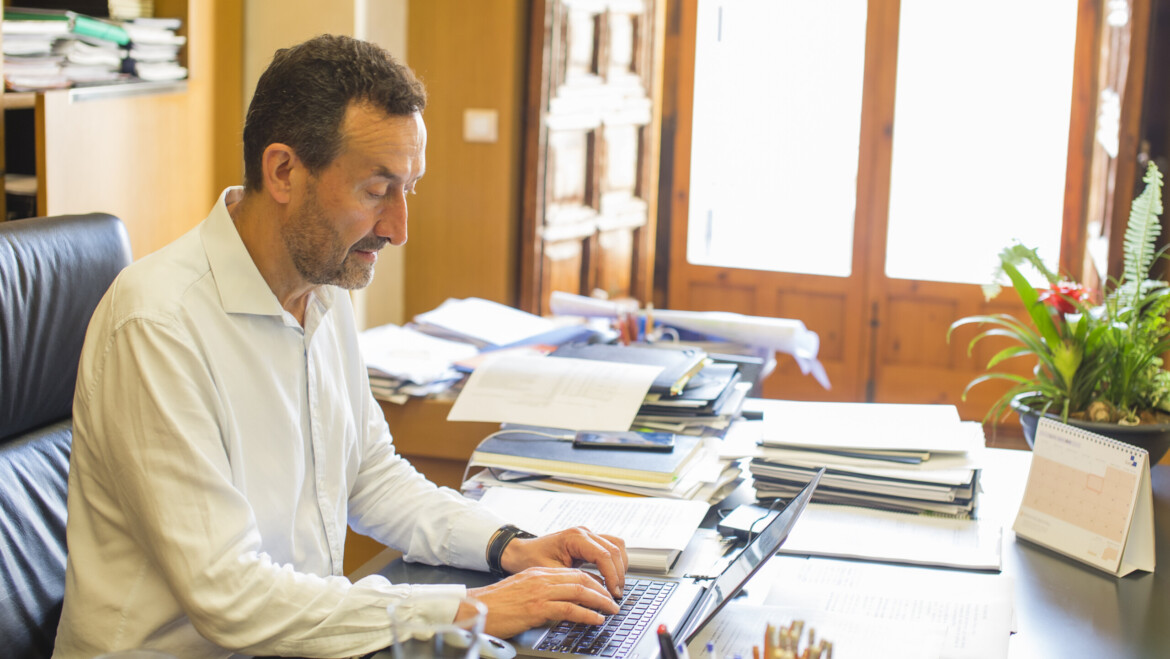 Cerca de 66.000 trabajadores ilicitanos se beneficiarán de la bajada de impuestos en el tramo autonómico del IRPF