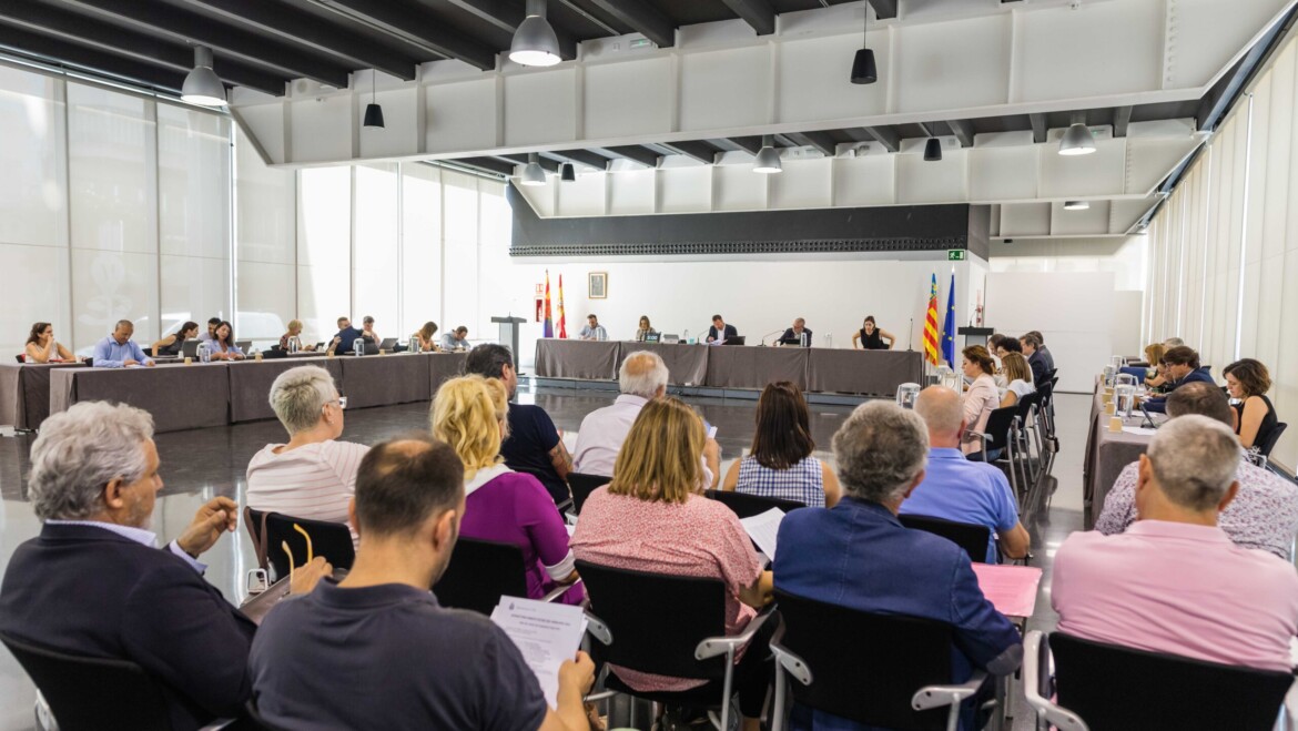 Las juntas del Camp d’Elx y los consejos municipales exponen sus reivindicaciones en el Debate sobre el Estado del Municipio