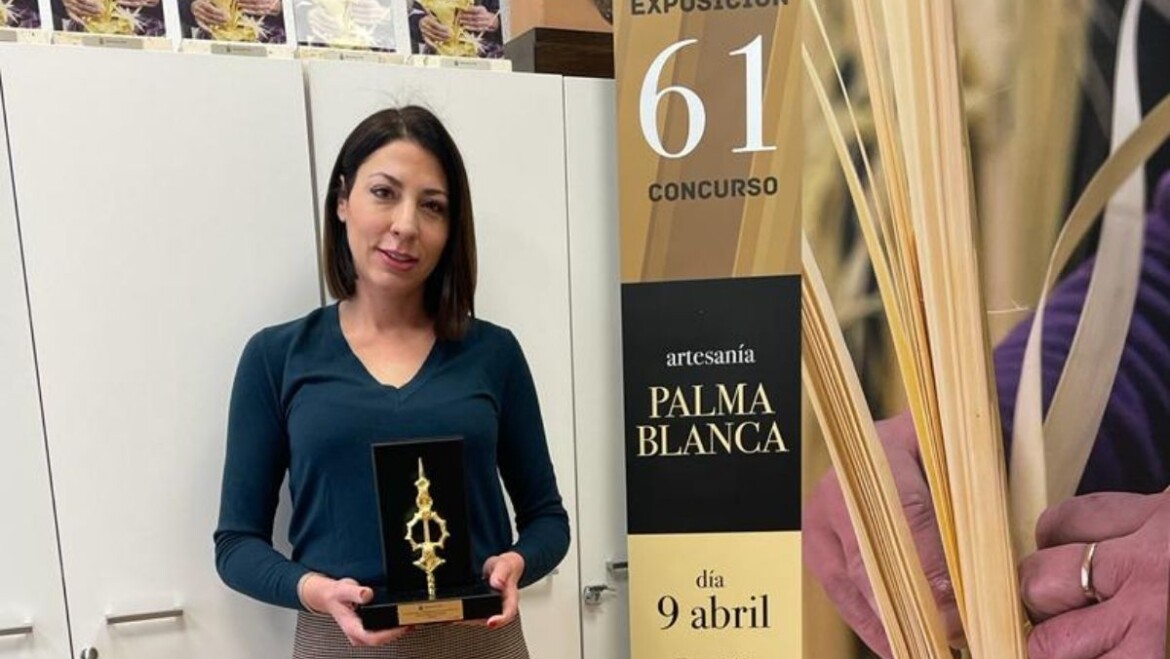 Fiestas convoca la 61.ª edición del tradicional Concurso de Artesanía de la Palma Blanca