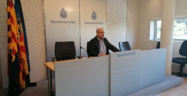 La Fira de Sant Jordi contará este sábado con los escritores Espido Freire, Juan Manuel de Prada, Nativel Preciado, y Benjamín Prado