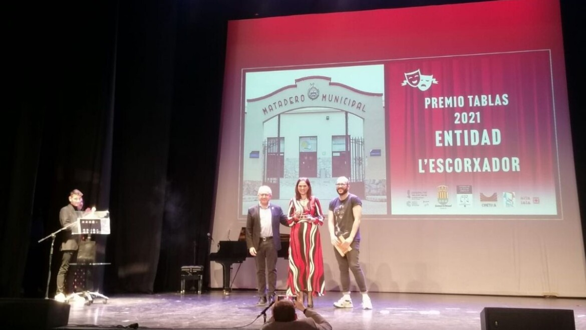 L’Escorxador recibe el premio TABLAS 2021 por ser la entidad pública que más ha apoyado al teatro amateur
