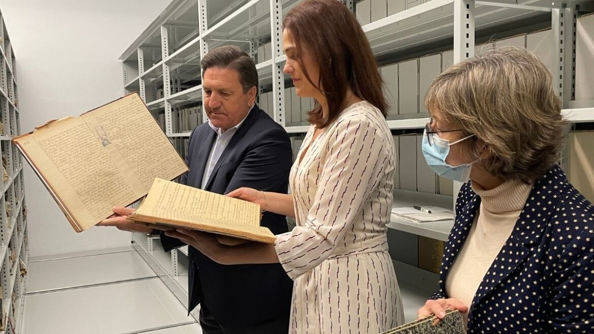 L’Ajuntament rep el llegat de la Societat Regs El Progrés format per més de 1.500 lligalls de gran valor històric