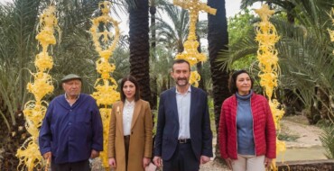 Los ramos artesanales elaborados en Elche ya se han enviado al Papa, a los Reyes y al presidente del Gobierno