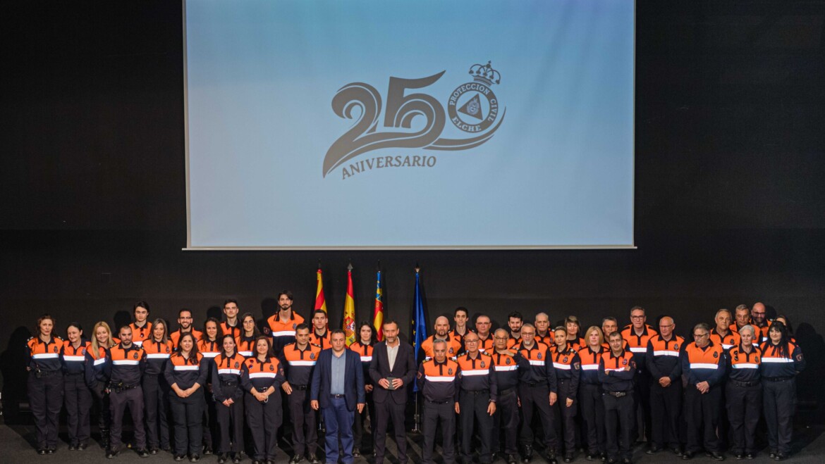 El Ayuntamiento dedicará un espacio público a Protección Civil de Elche para que su labor quede para siempre en la memoria colectiva de la ciudad