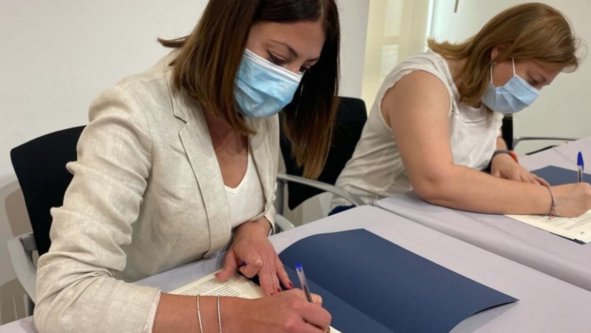 El Ayuntamiento de Elche se adhiere a la Red Sanitaria Solidaria de Alicante dirigida a trabajar por reducir las desigualdades sanitarias en el mundo