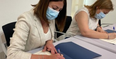 El Ayuntamiento de Elche se adhiere a la Red Sanitaria Solidaria de Alicante dirigida a trabajar por reducir las desigualdades sanitarias en el mundo