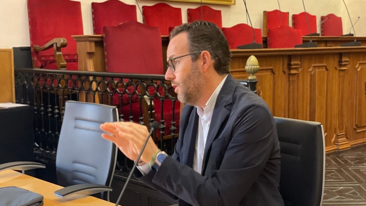 El Ayuntamiento de Elche adjudica las obras de ampliación del polideportivo de El Toscar con nuevos vestuarios