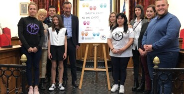 El Salón de Plenos acoge la lectura del manifiesto por el Día Internacional Contra el Acoso Escolar