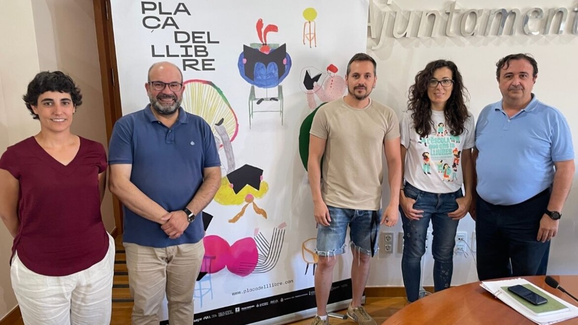 Elche acoge este fin de semana la ‘Plaça del Llibre’ con más de una veintena de actividades culturales en valenciano