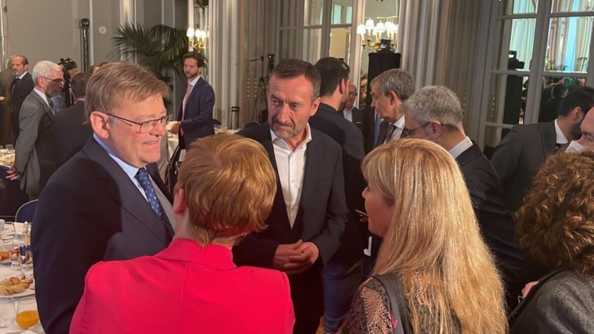 L’alcalde s’emplaça a Madrid amb la nova consellera d’Obra Pública per a abordar en una trobada de treball la finalització de la Ronda Sud i de l’estació del Parc Empresarial