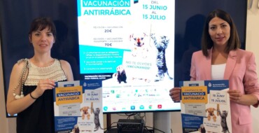 La campaña de vacunación antirrábica del Ayuntamiento cuenta con la colaboración de 26 centros veterinarios del municipio