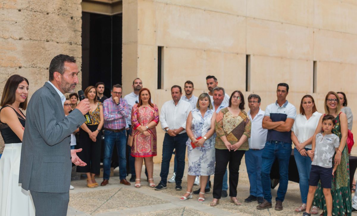 Reconocimiento a las reinas de las fiestas de Elche 2019 (5)