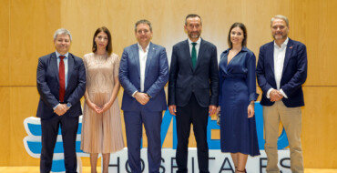 Carlos González destaca la valiosa contribución del Hospital IMED-Elche en la celebración de su X aniversario