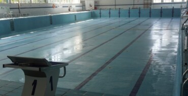 Deportes trabaja ‘a contrarreloj’ en actuaciones de mejora para que la piscina cubierta del pabellón Esperanza Lag esté lista en septiembre