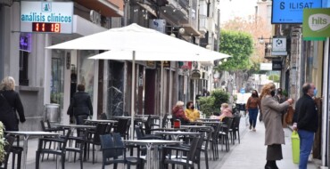 El alcalde de Elche anima a autónomos y pymes a solicitar las ayudas municipales de 500 euros cuyo plazo acaba el 22 de julio