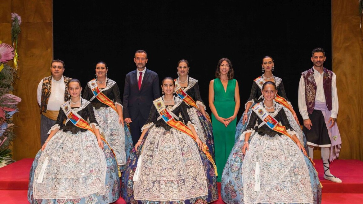 L’acte de proclamació de les reines i dames de 2022 plena el Gran Teatre i augura unes Festes d’Elx excepcionals