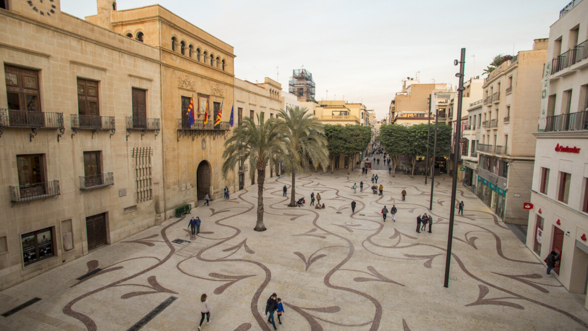 El Ayuntamiento adjudica la concesión de 2 préstamos con Eurocaja Rural y Rural Caja