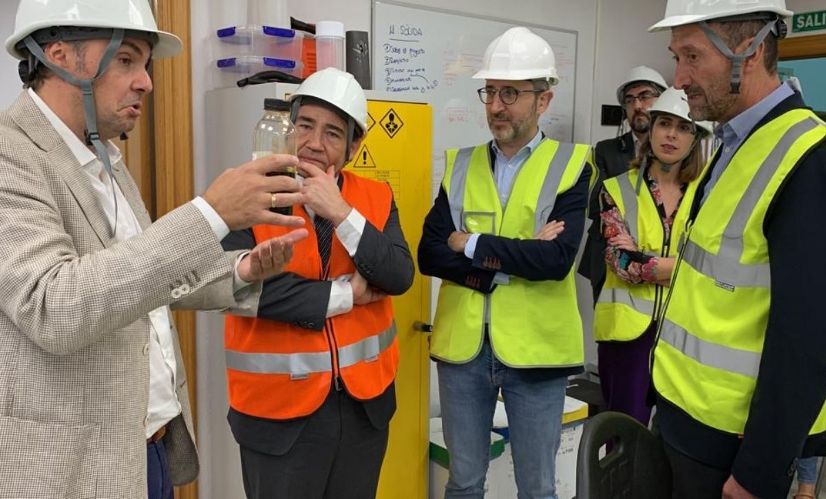 El Consell destina cerca de 15 millones de eu-ros a 750 empresas y personas autónomas de Elx para hacer frente al impacto de la Covid (4)