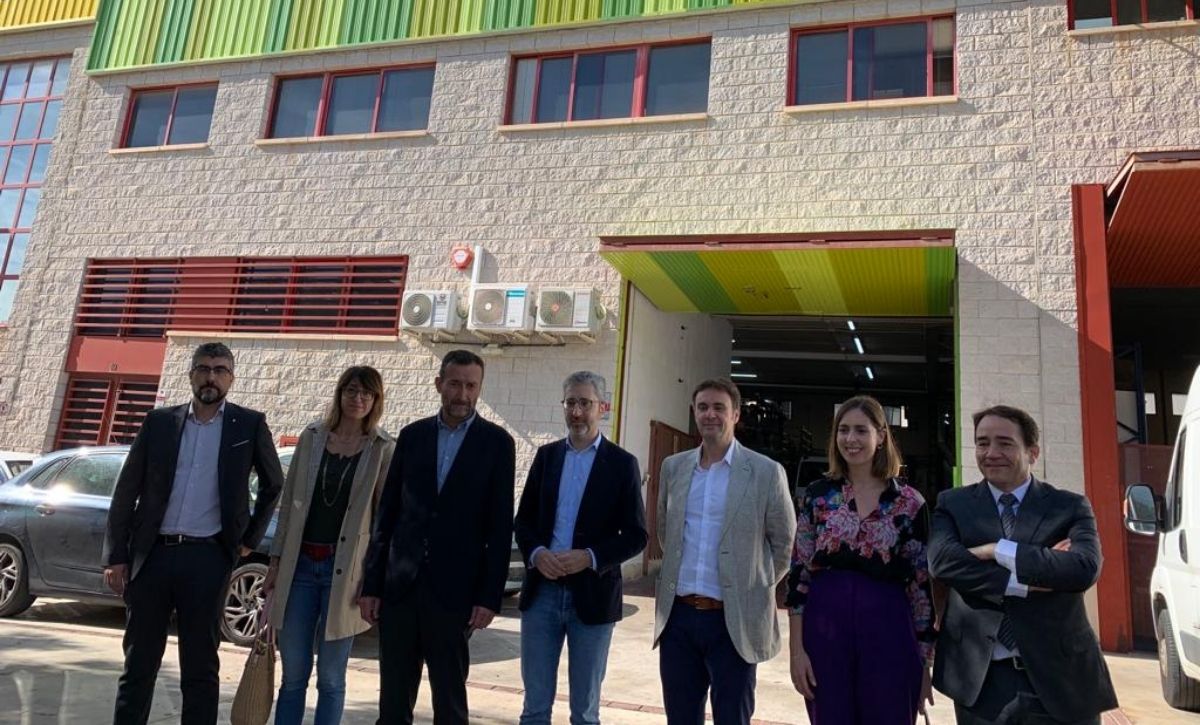 El Consell destina cerca de 15 millones de eu-ros a 750 empresas y personas autónomas de Elx para hacer frente al impacto de la Covid