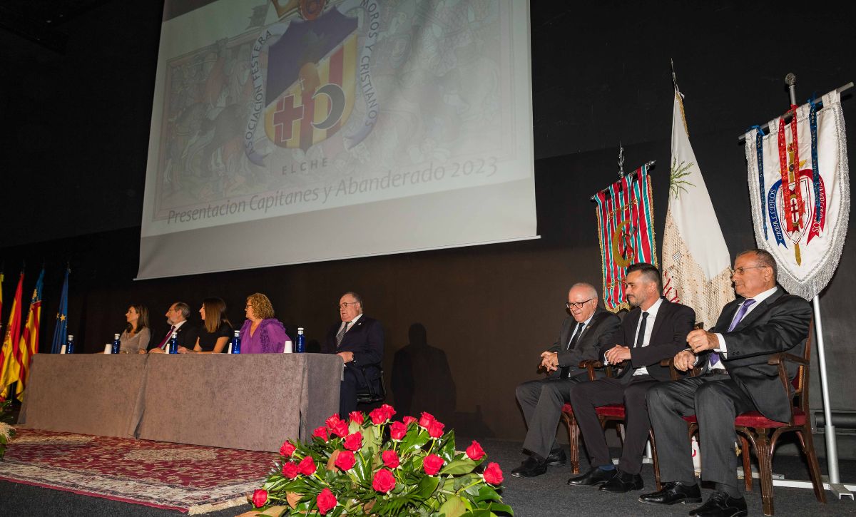 Presentación cargos festeros Moros y Cristianos 2023 (15)
