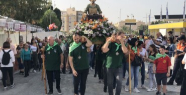 La romería de San Crispín vuelve por todo lo alto a las calles de Carrús