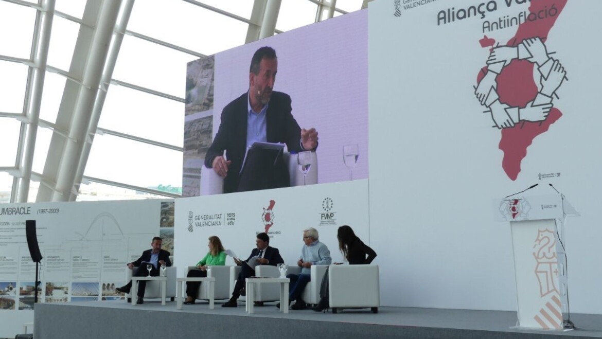 El alcalde reclama un fondo extraordinario para que los ayuntamientos puedan hacer frente a la inflación