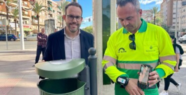 Limpieza incrementa el número de papeleras en barrios y pedanías y digitaliza su gestión para lograr mayor eficiencia