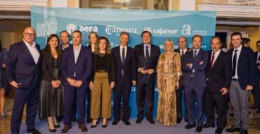 El Ayuntamiento apoya a El Tendre en los Premios de la Cámara a empresas centenarias