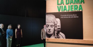 El MAHE inaugura la exposición gráfica y audiovisual ‘La Dama Viajera’