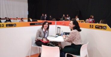 Visitelche promociona el municipio ilicitano como destino turístico en una jornada directa en París y en la Feria INTUR de Valladolid