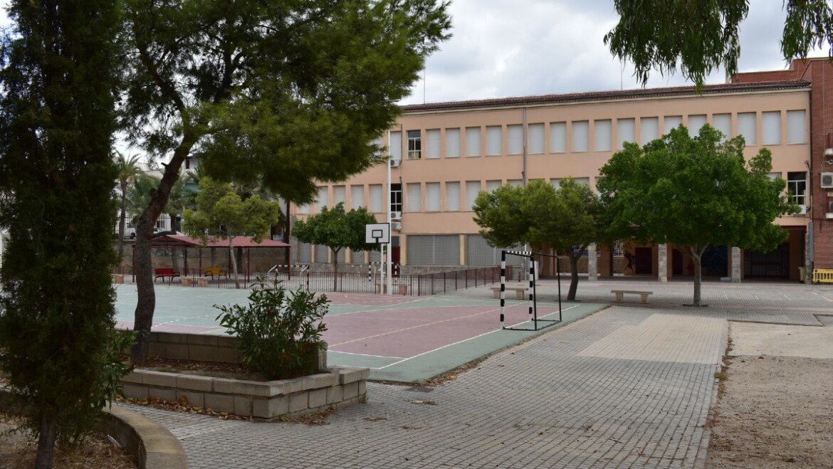 El absentismo escolar en primaria se estabiliza con la mejora del 47% de los casos