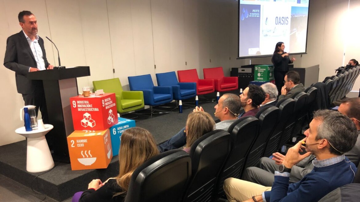 El Ayuntamiento y Aigües d’Elx presentan un proyecto de 12,5 millones de euros para digitalizar el 100% de los contadores del municipio