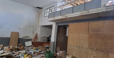 La Policía Local detiene a dos hombres por tráfico de drogas en una nave abandonada donde se hacía una barbacoa