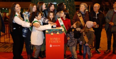 Las pedanías ilicitanas se iluminan para dar la bienvenida a la Navidad