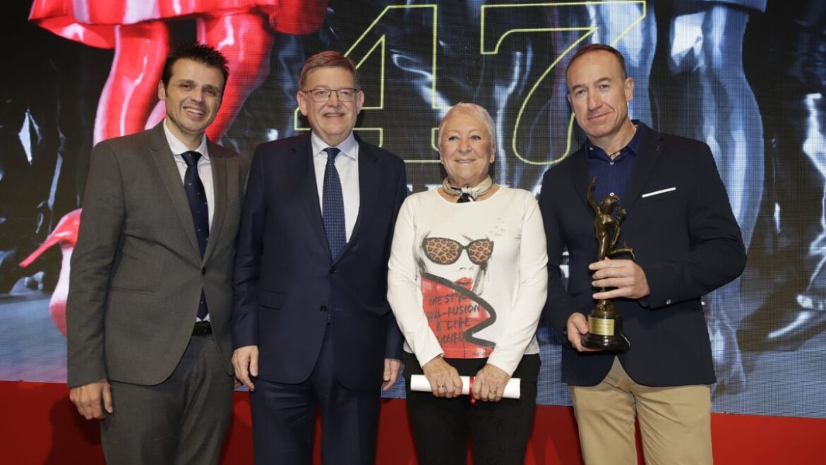 La Marina Sunlife es galardonada en la gala de la 47ª Noche de la Economía Alicantina de la Cámara de Comercio