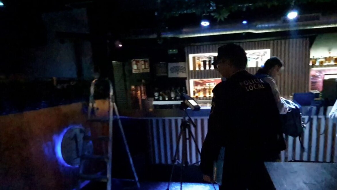 La Policía Local intensifica el control de establecimientos con la llegada del periodo navideño