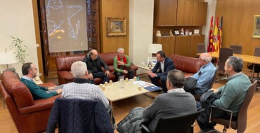 El alcalde traslada a los vecinos del Bonavista el “compromiso inequívoco” del Gobierno Local de licitar el alumbrado público a principios de año