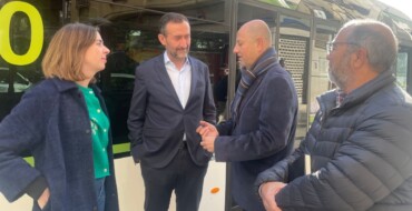 El Ayuntamiento de Elche se suma a la medida del Gobierno de España de reducir al 50% el precio de los bonos del transporte público
