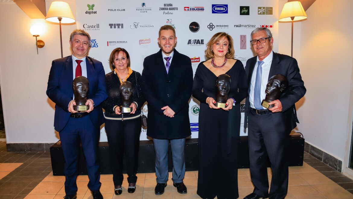 El edil de Derechos Sociales anuncia que el Ayuntamiento trabajará junto a AFAE para iniciar un plan de acción que convierta Elche en una ciudad amigable con el Alzheimer