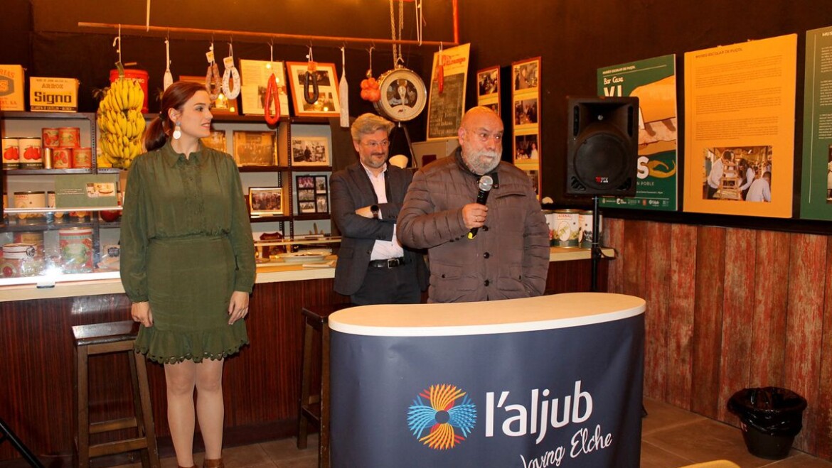 L’Aljub acoge la exposición ‘Bar Casa Villalobos’ organizada por el Museo Escolar de Puçol con la colaboración del Ayuntamiento de Elche