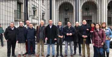 El alcalde de Elche respalda las reivindicaciones de los regantes del ‘Camp d’ Elx’ en la manifestación en defensa del trasvase Tajo-Segura