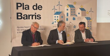 El alcalde firma en València el protocolo por el que el Ayuntamiento obtendrá 9,9 millones de euros para la regeneración del barrio de Porfirio Pascual